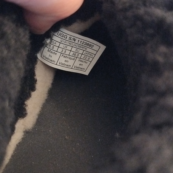 UGG Lynus Sheepskin Suede Fleece Ankle Sneaker Boots 1123692 Women's 5.5 Read - Picture 9 of 9